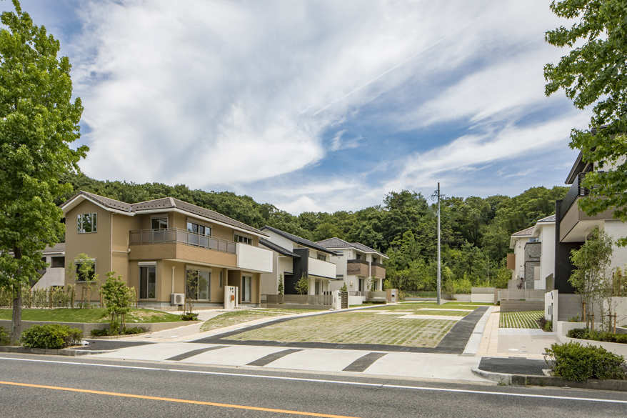 豊かな緑に包まれた、のびのびと暮らせる住まい