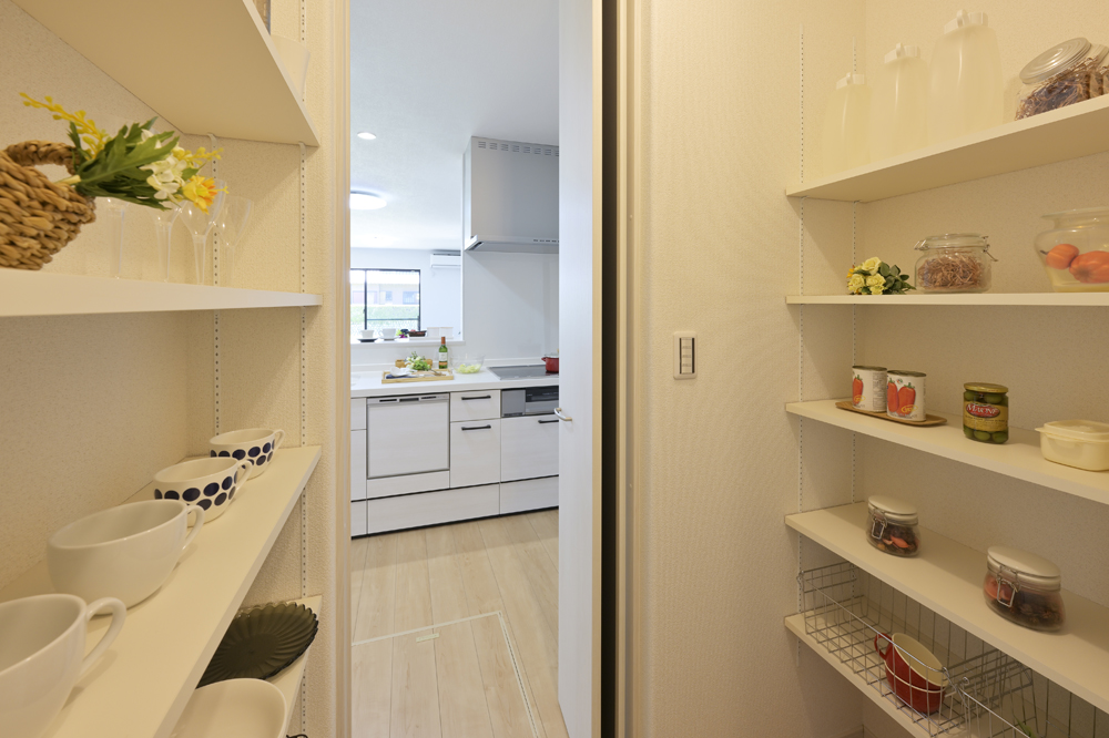 ～家事効率の良い家～玄関収納とパントリー