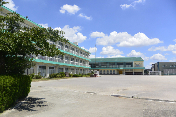 大治小学校