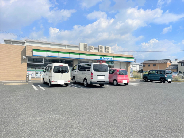 ファミリーマート知立牛田町店