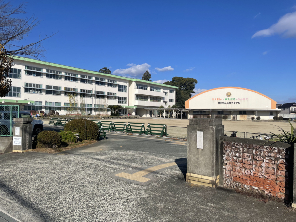 三蔵子小学校